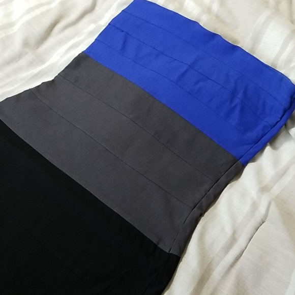 Strapless Bodycon Dress - Picture 2 of 4